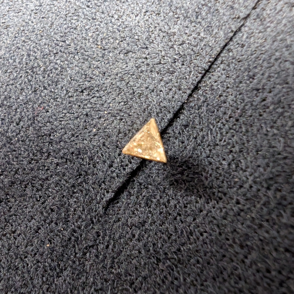 Maria Tash Invisible Set Triangle Diamond Threaded Stud 3mm - Picture 2 of 8